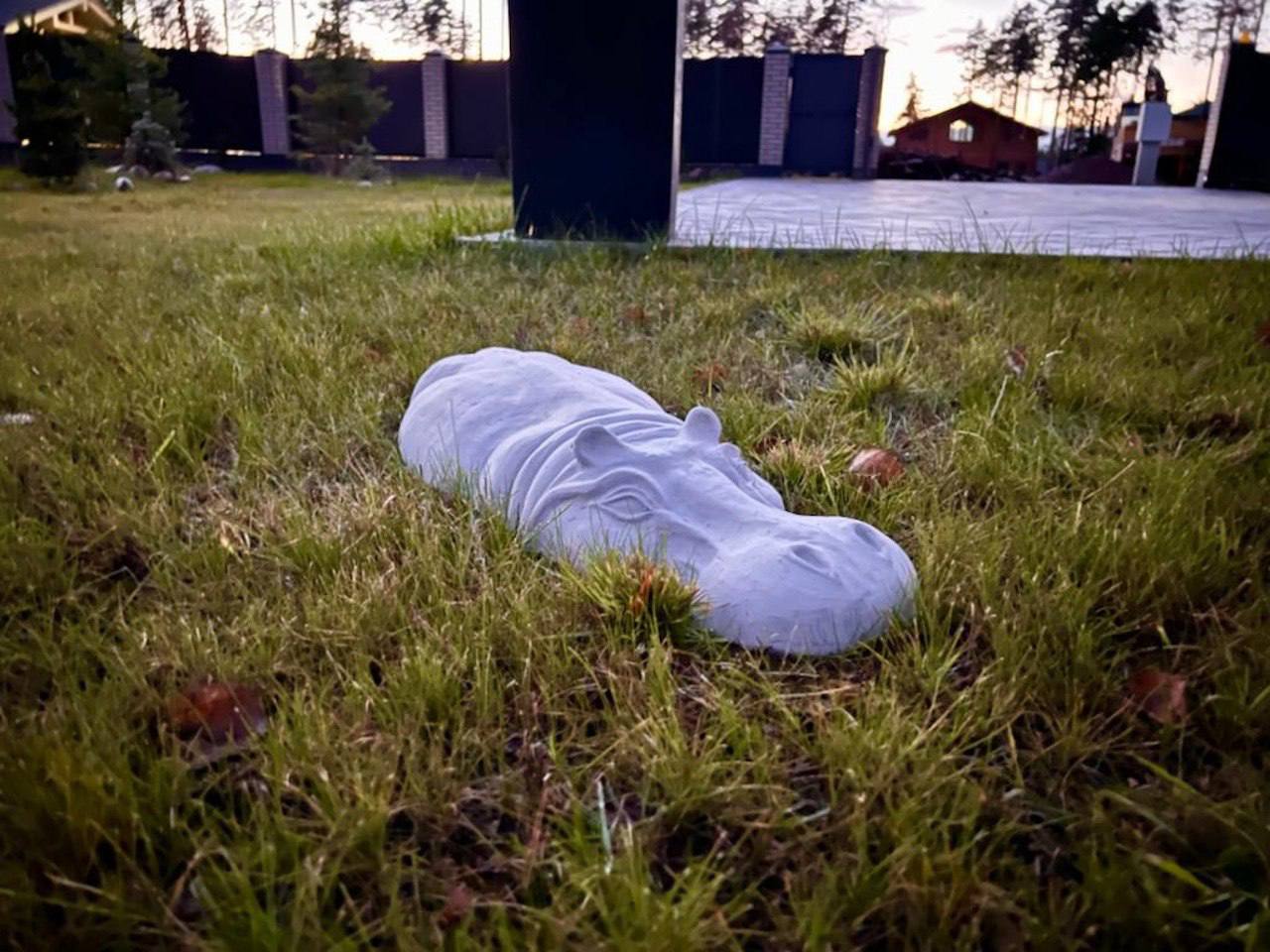 Скульптура Бегемот Малыш (73 см) в бетоне без окраски 4 Скульптура Бегемот Малыш (73 см) в бетоне без окраски — изображение 4