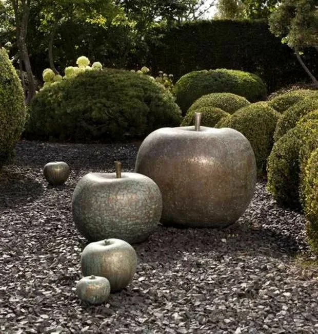 f6c7d73ac6ad4cadfc6046d49f7d6d33 fruit sculptures ceramic sculptures