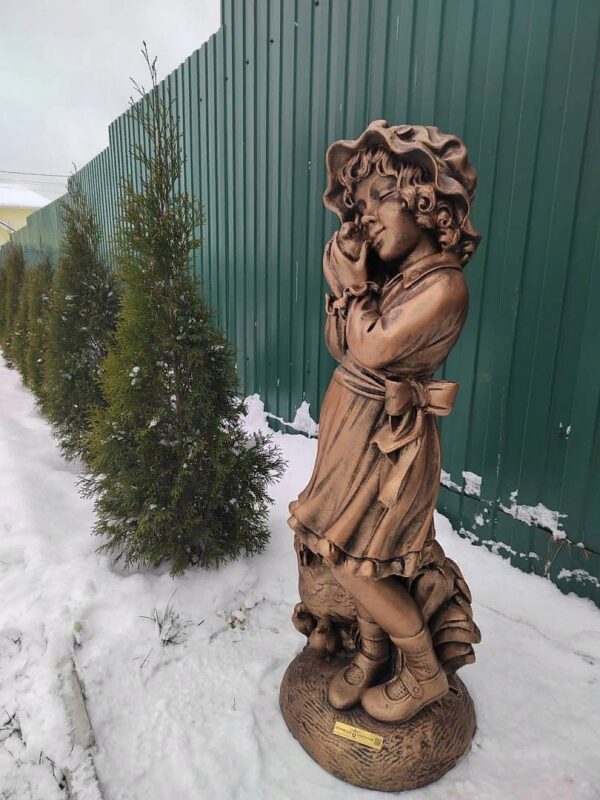 Скульптура "Девочка с птенцом" в бронзе 21 photo 5458601158168921004 y