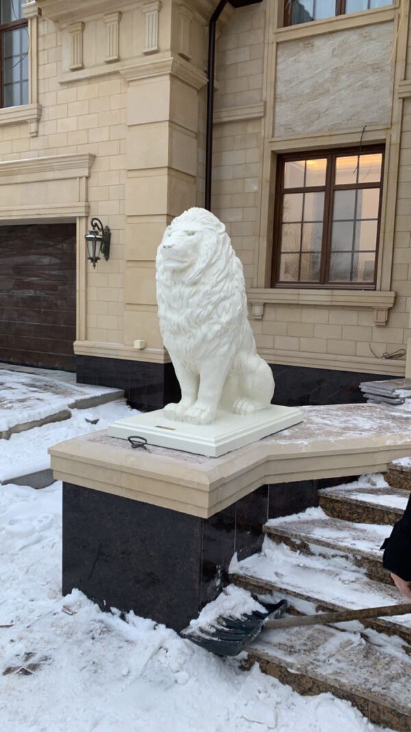 Садовая скульптура — Императорский лев (цвет слоновая кость) 17 photo1669206851 3