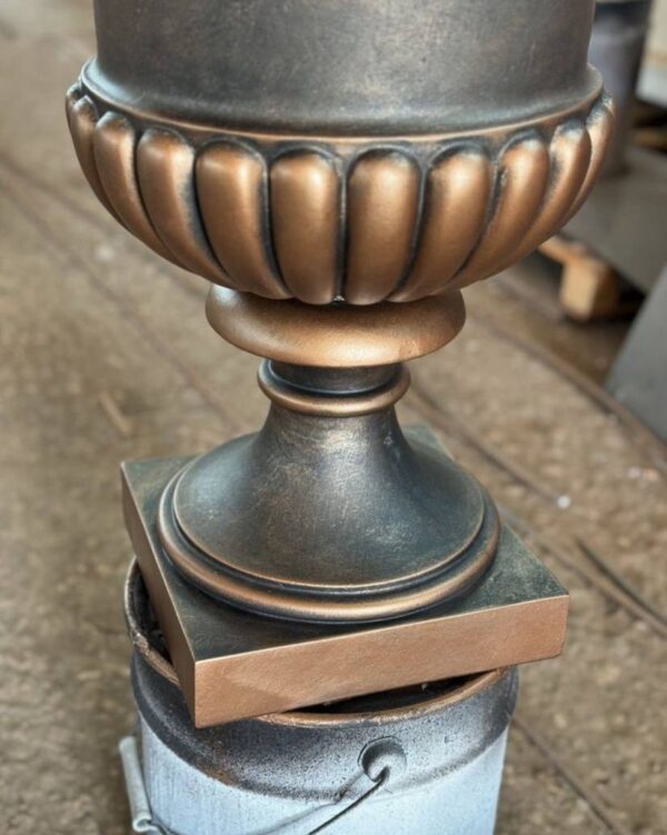 vaza klassicheskaya vysokaya verona v bronze 1