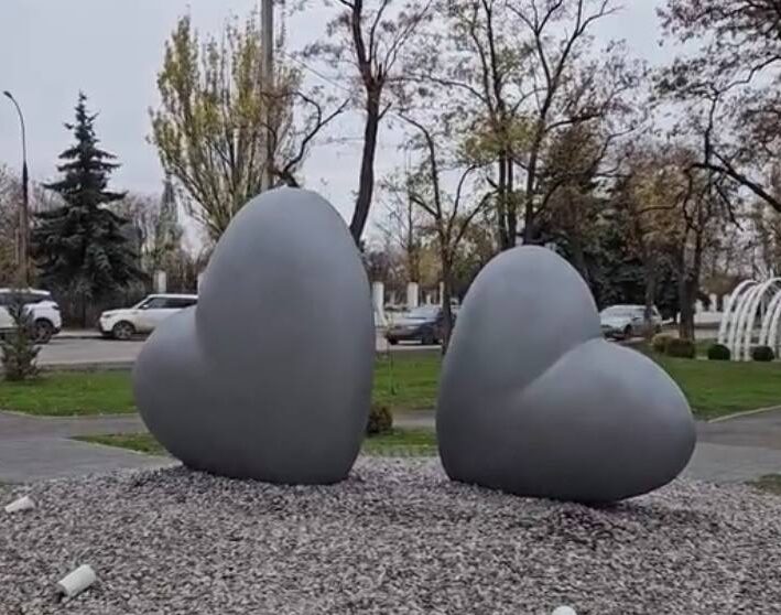 Скульптура Сердце глянец (серый металл) 1 скульптура сердце