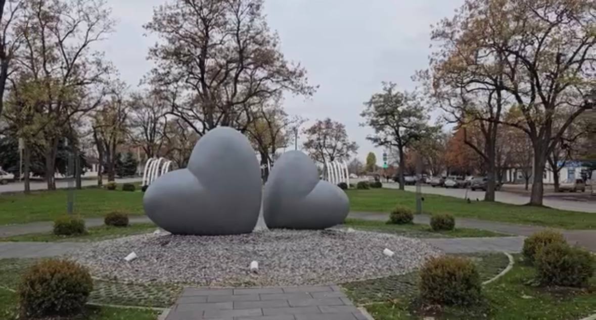 Скульптура Сердце глянец (серый металл) 4 Скульптура Сердце глянец (серый металл) — изображение 4