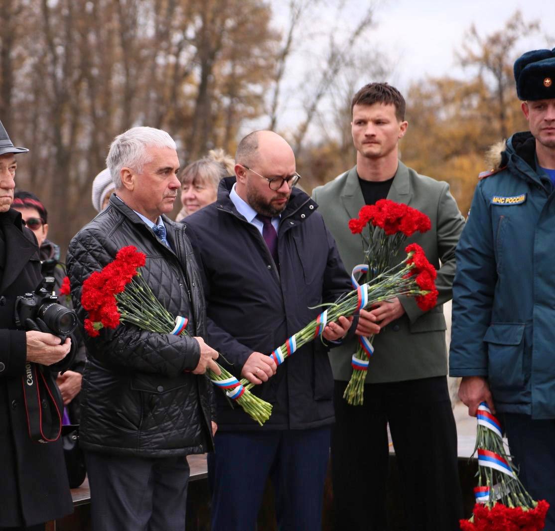 памятник воинам СВО